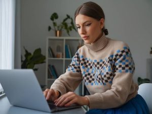 Stylish yet comfortable: the art of choosing work-from-home outfits